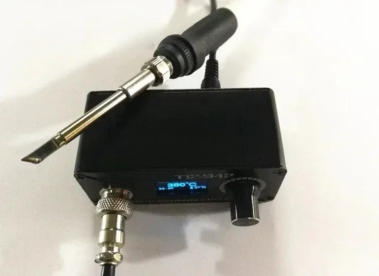 Stazione di Saldatura Digitale - Digital Soldering Station T12 recensione e prezzo